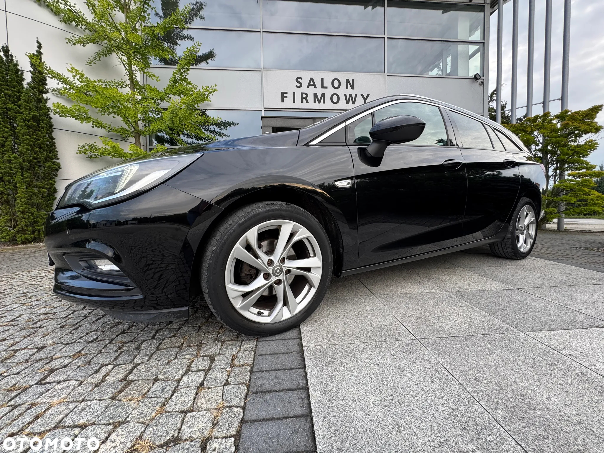 Opel Astra 1.4 Turbo 120 Jahre - 17