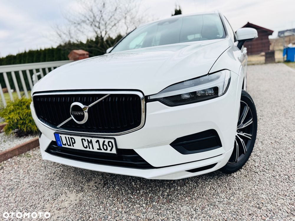 Volvo XC 60 B4 D AWD Geartronic Momentum Pro - 26