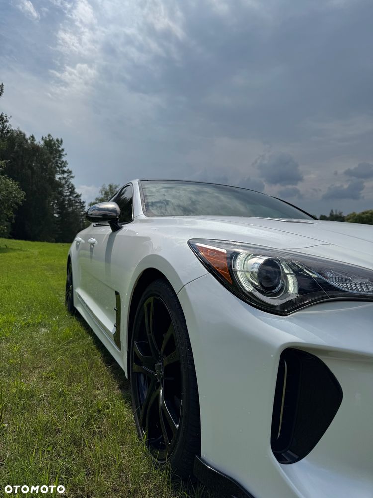 Kia Stinger 2.0 T-GDI GT Line - 3