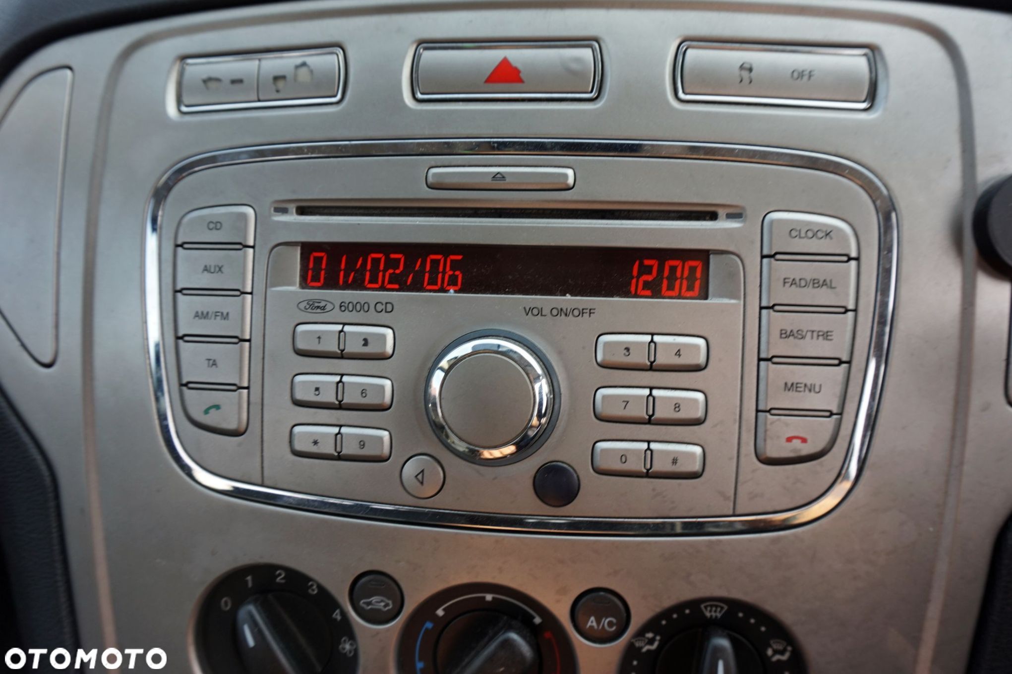 RADIO FABRYCZNE CD MONDEO IV MK4 6000CD KOD FORD 2007-2010 - 1