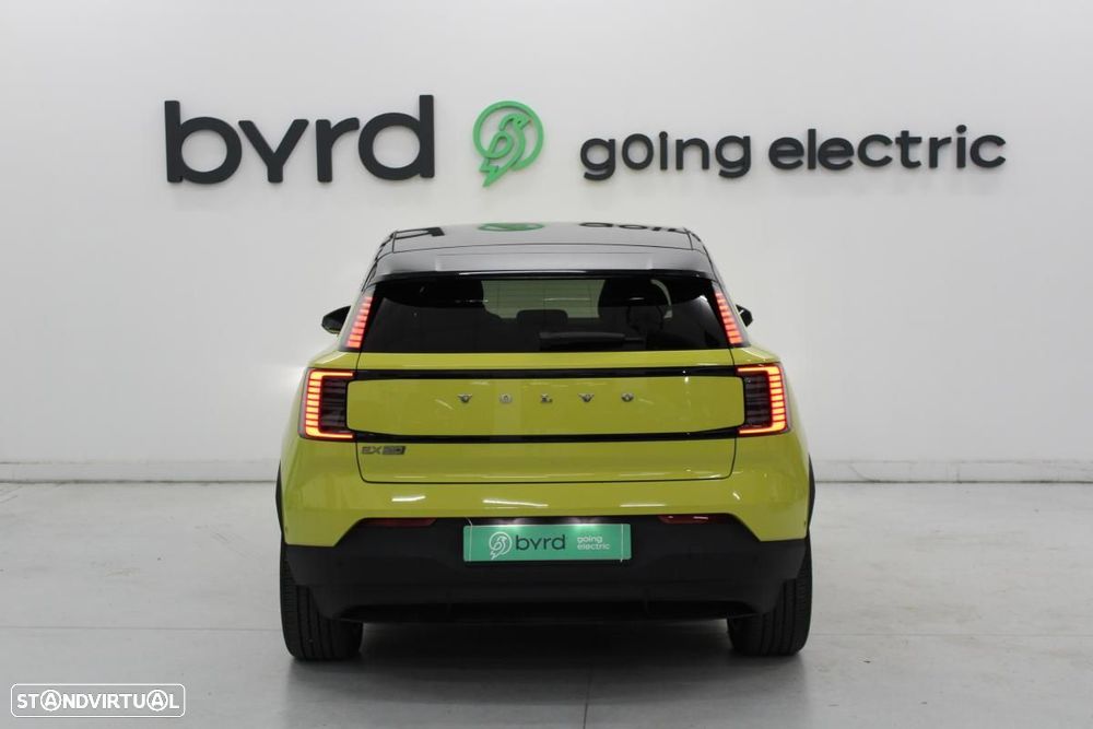 Volvo EX30 Single Motor Extended Range RWD Plus - 6