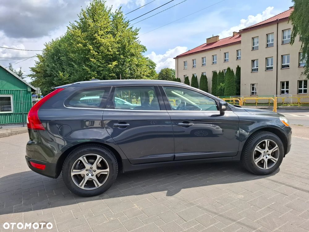 Volvo XC 60 DRIVe Momentum - 5