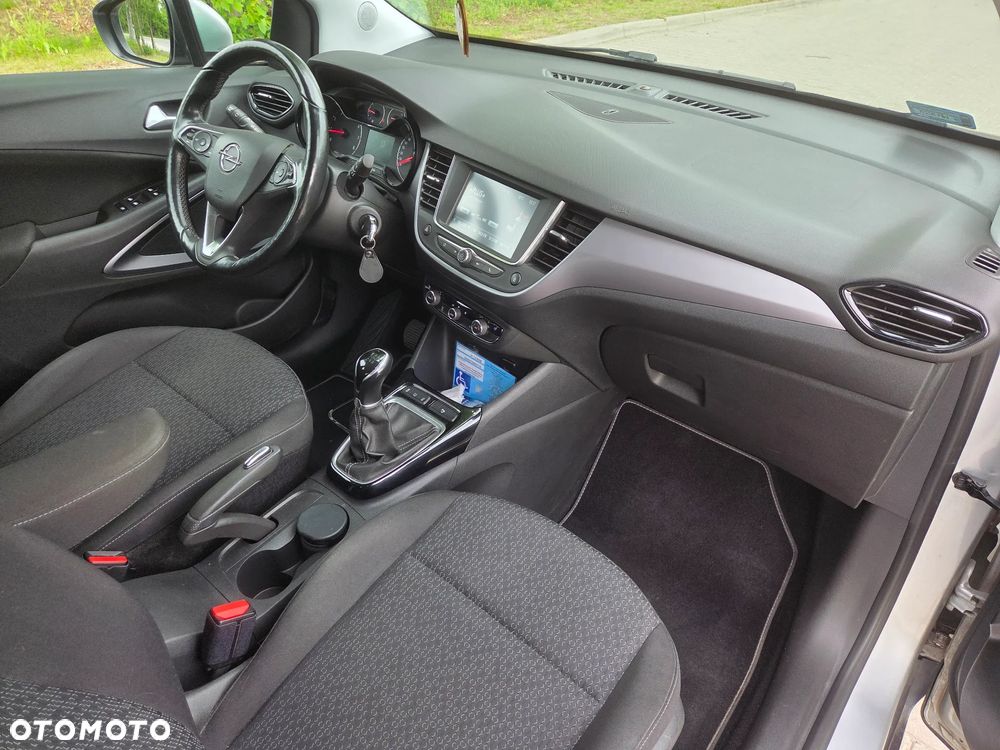 Opel Crossland X 1.2 Essentia - 8