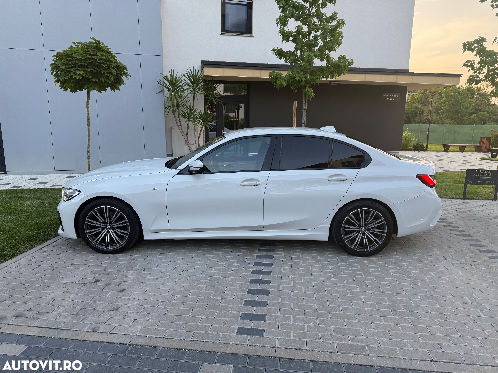 BMW Seria 3 320d Touring Aut. M Sport - 3