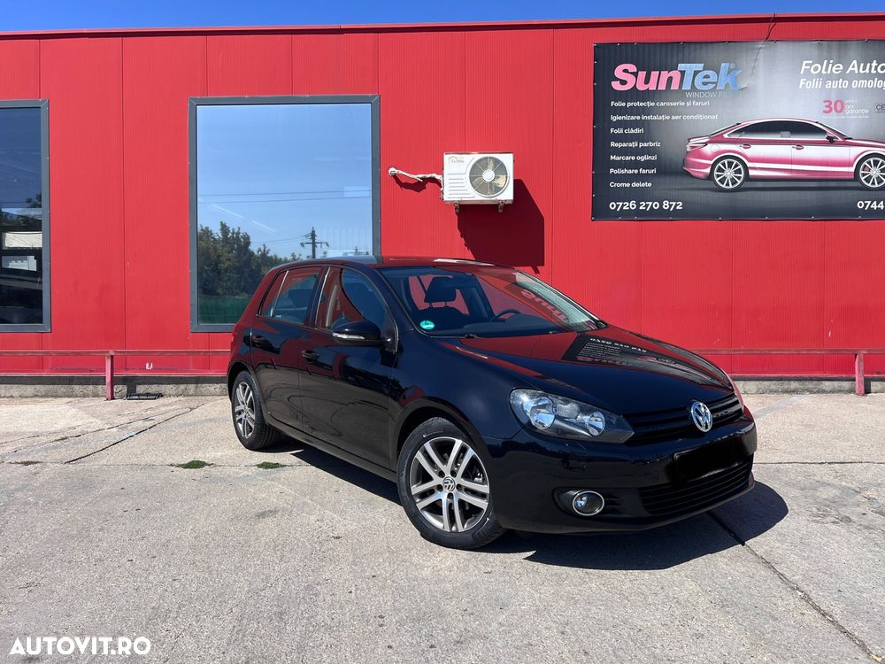 Volkswagen Golf - 1