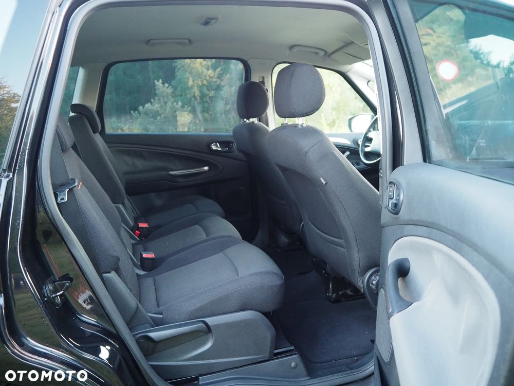 Ford S-Max - 7