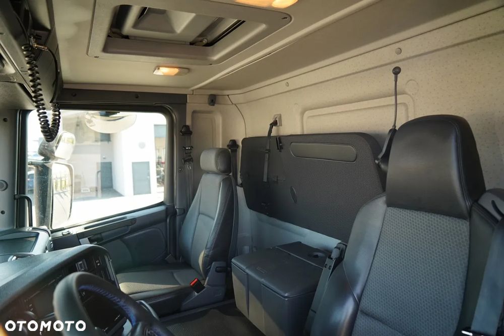Scania G 490 / 8x4 / WYWROTKA TYLNOZSYPOWA /  HYDROKLAPA / PLANDEKA AUTOMATYCZNA / AUTOMAT / EURO 6 - 27
