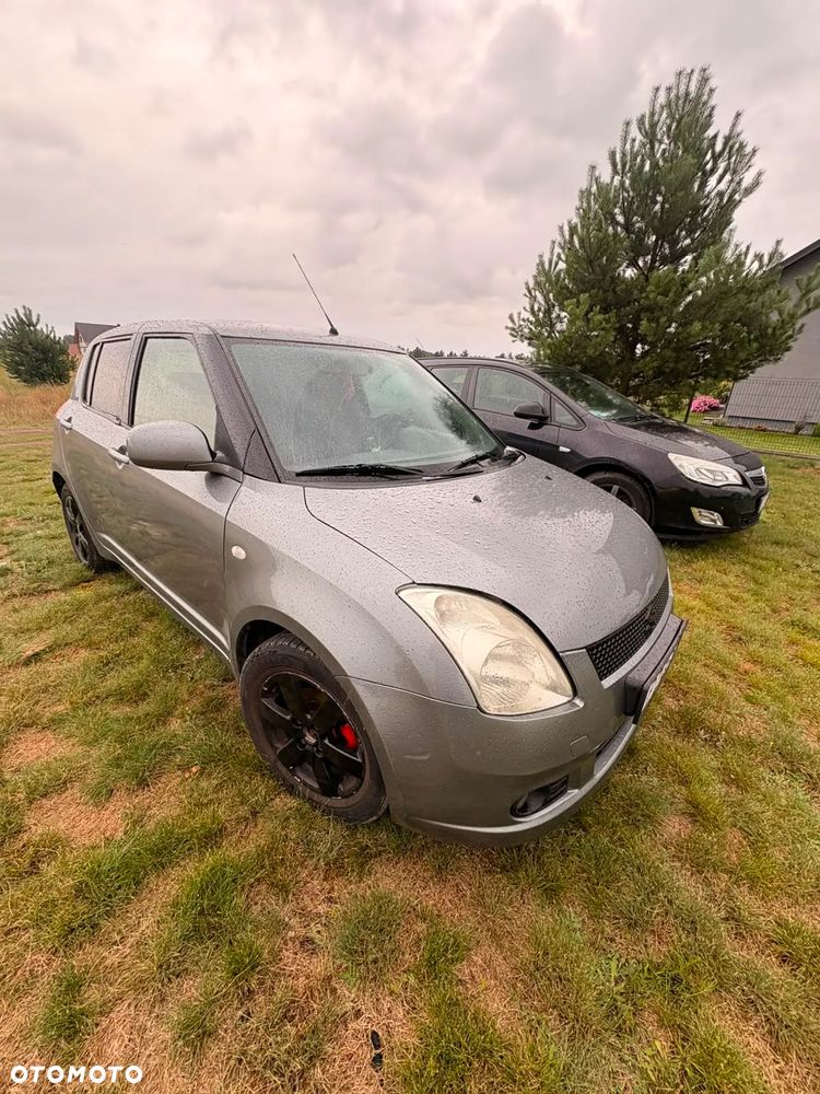 Suzuki Swift 1.3 DDiS 16v GLX DPF - 12