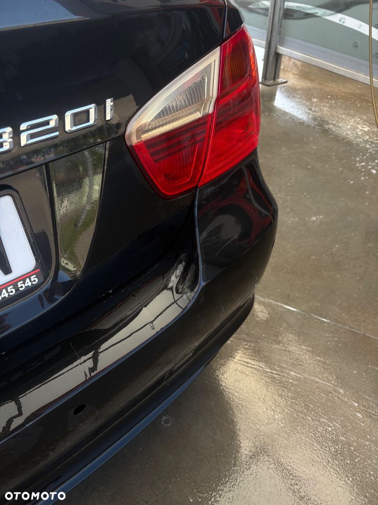 BMW Seria 3 320i - 21