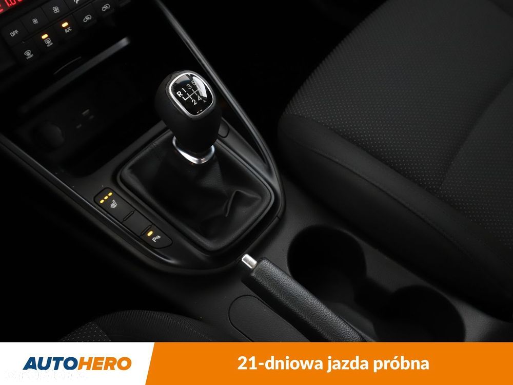 Kia Carens - 27