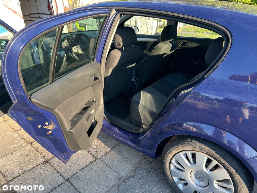 Opel Astra 1.4 - 11