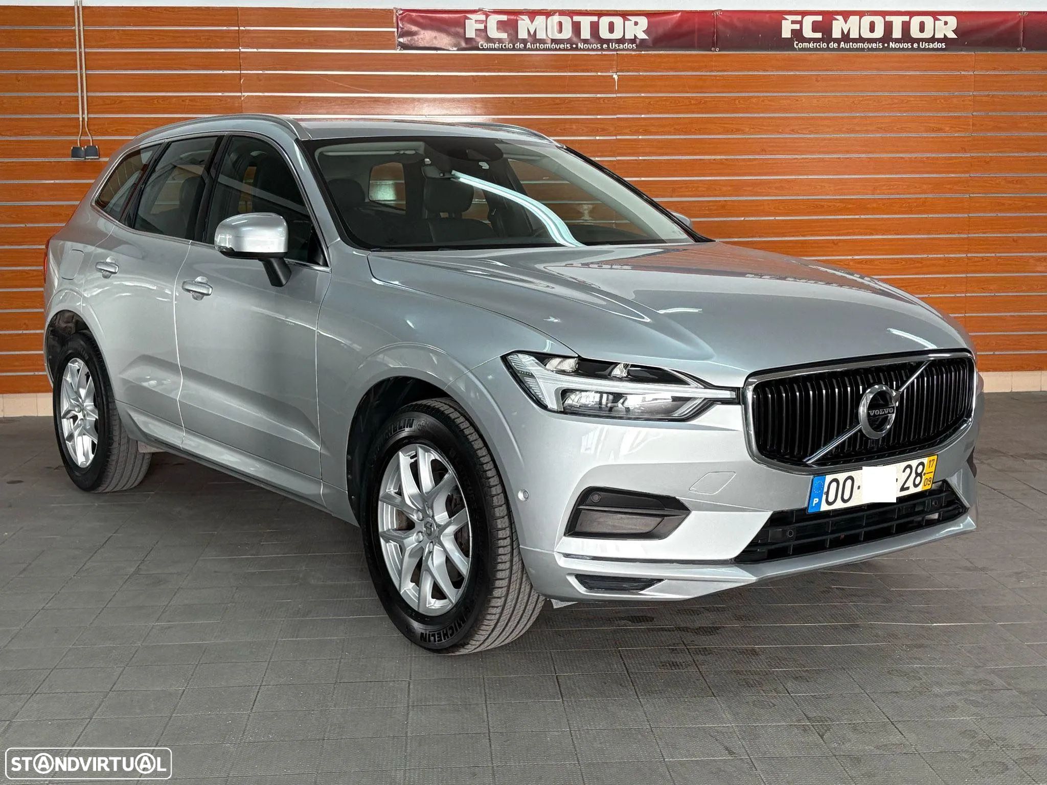 Volvo XC 60 2.0 D4 Momentum AWD Cluster A Geartronic - 1