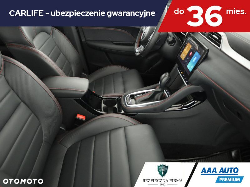 MG ZS - 8