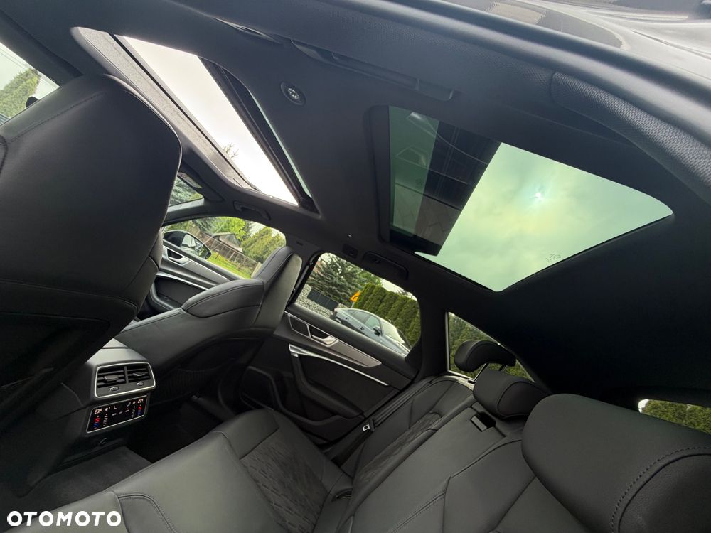 Audi RS6 Avant - 10