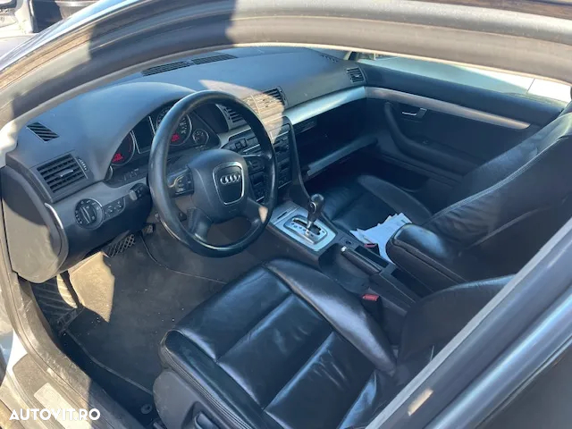 Dezmembrez Audi A4 B7 2.0 Automat Xenon - 7