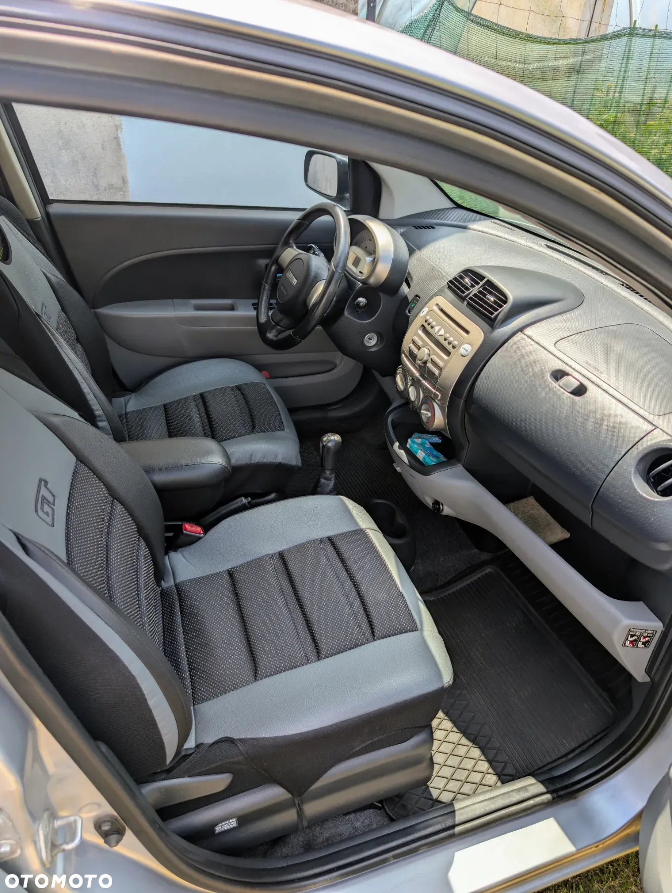 Daihatsu Sirion 1.3 - 7