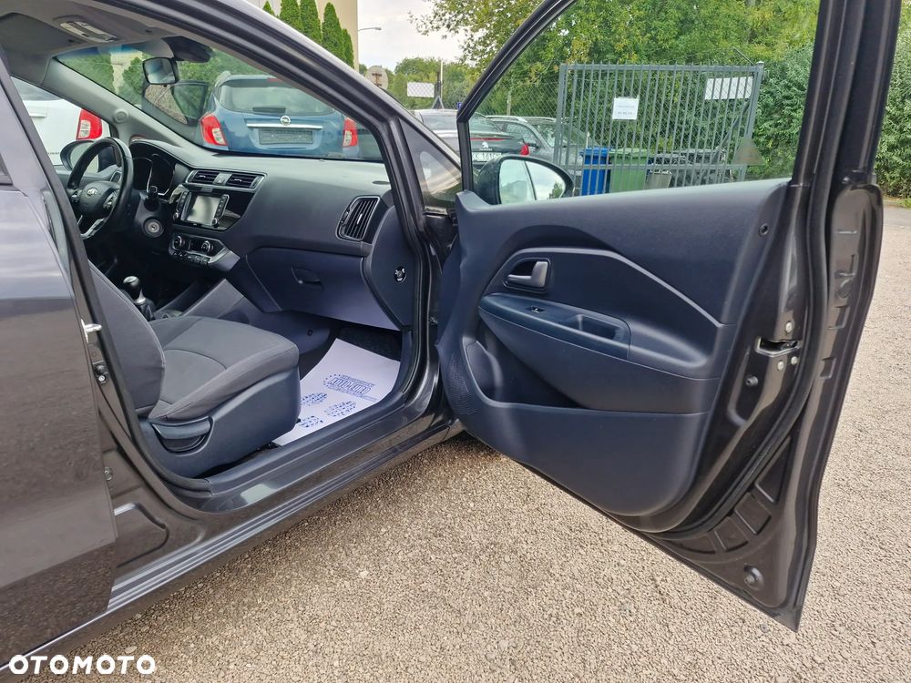 Kia Rio 1.2 L - 15