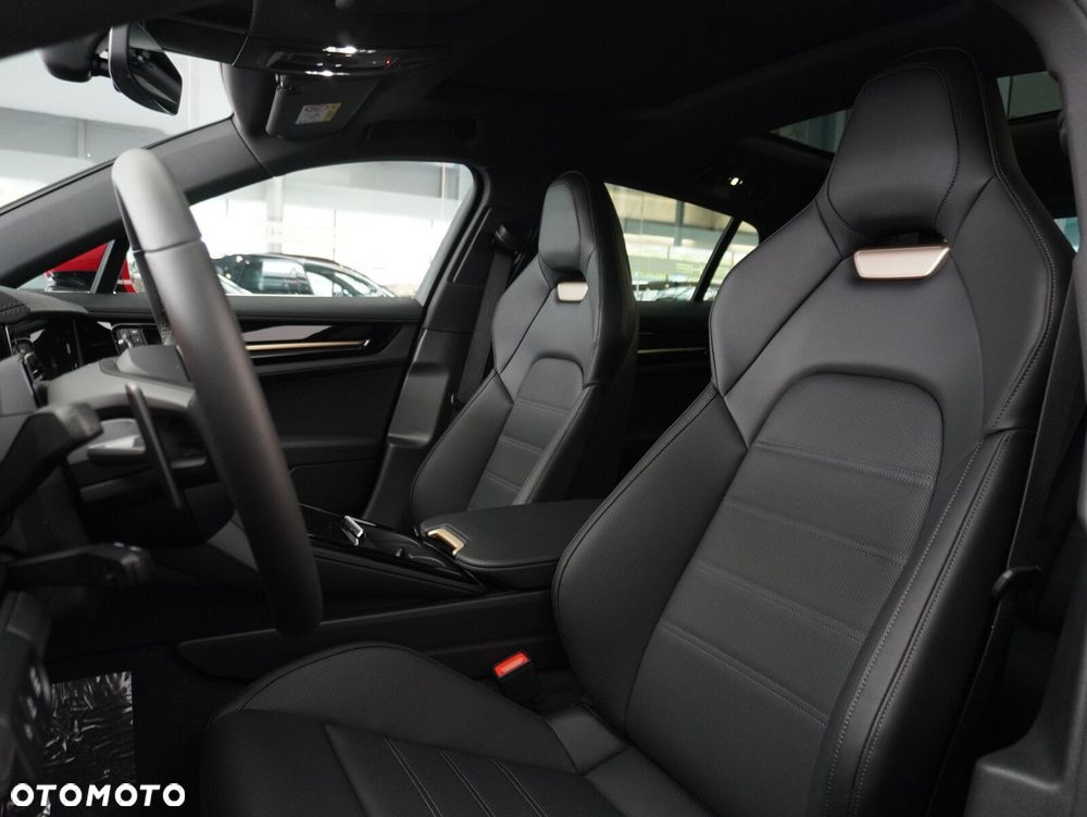 Porsche Panamera 4 - 29