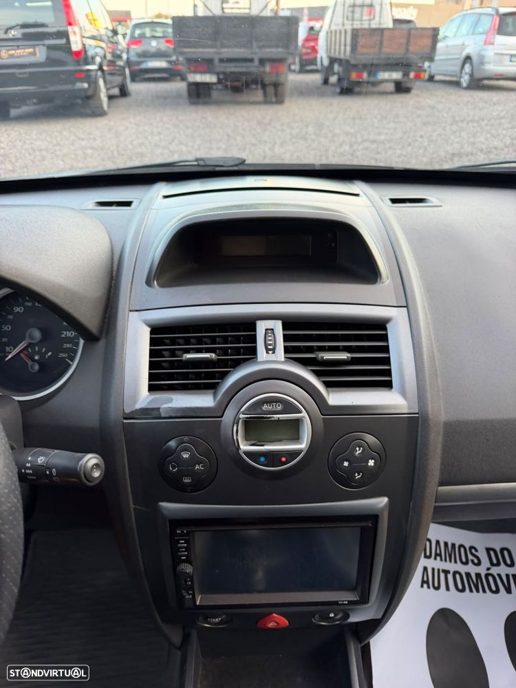 Renault Mégane 1.5 dCi Confort - 25