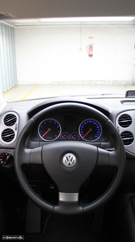VW Tiguan 1.4 TSI Sport - 23