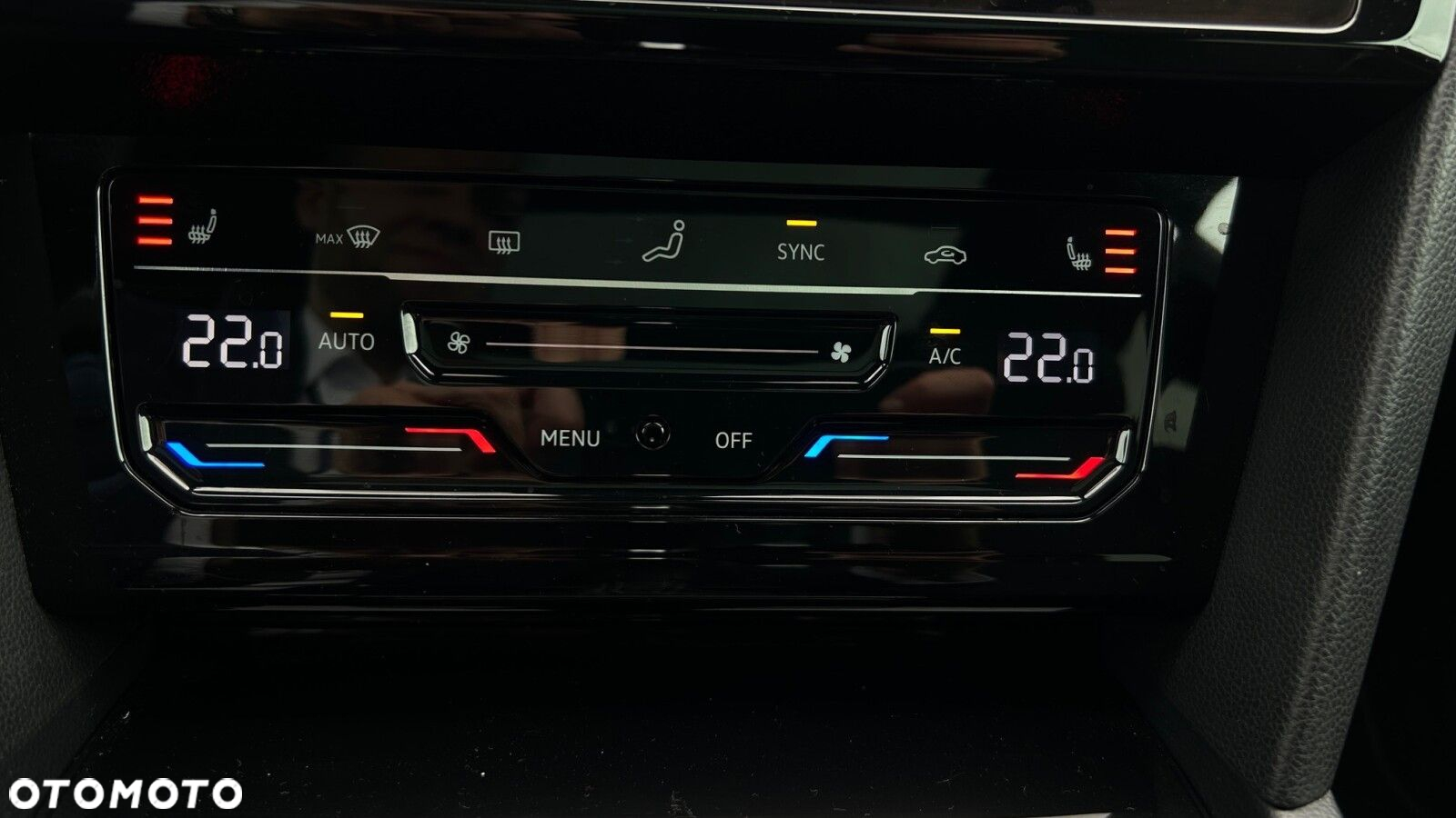 Volkswagen Arteon 2.0 TDI 4Motion R-Line DSG - 23