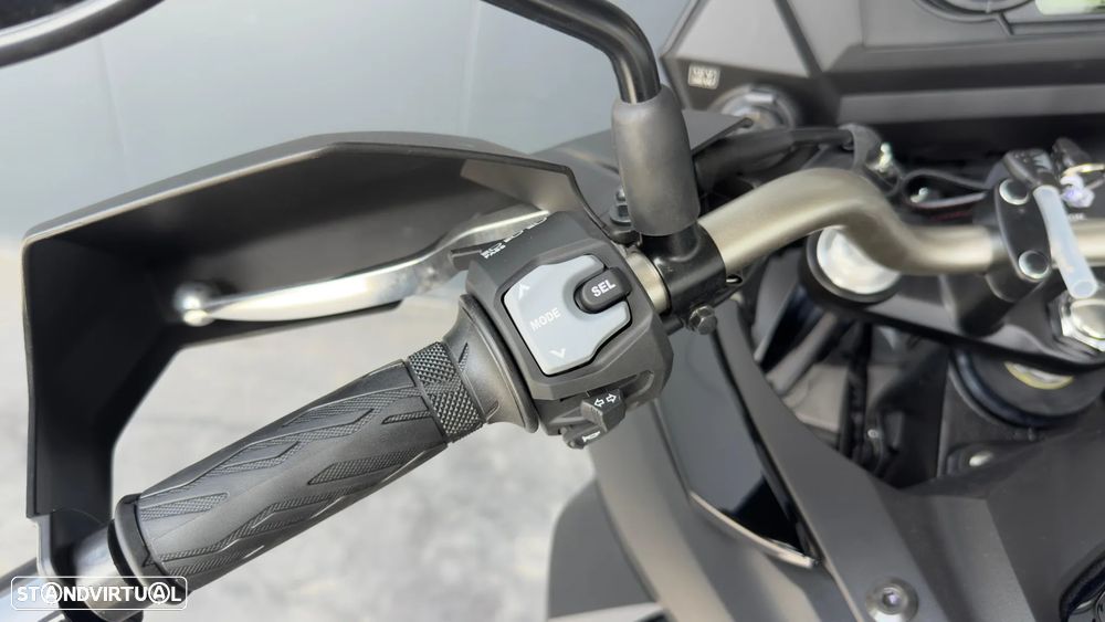 Suzuki DL V-STROM 650 - 8