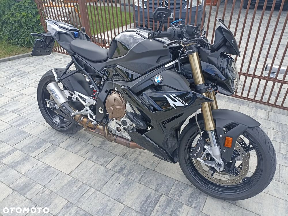 BMW S - 20