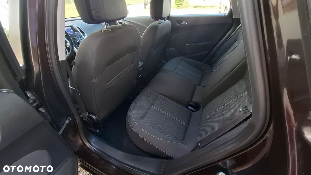 Opel Astra 1.4 T Cosmo S&S - 17