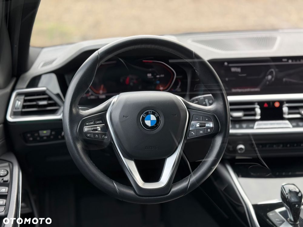 BMW Seria 3 320d - 40