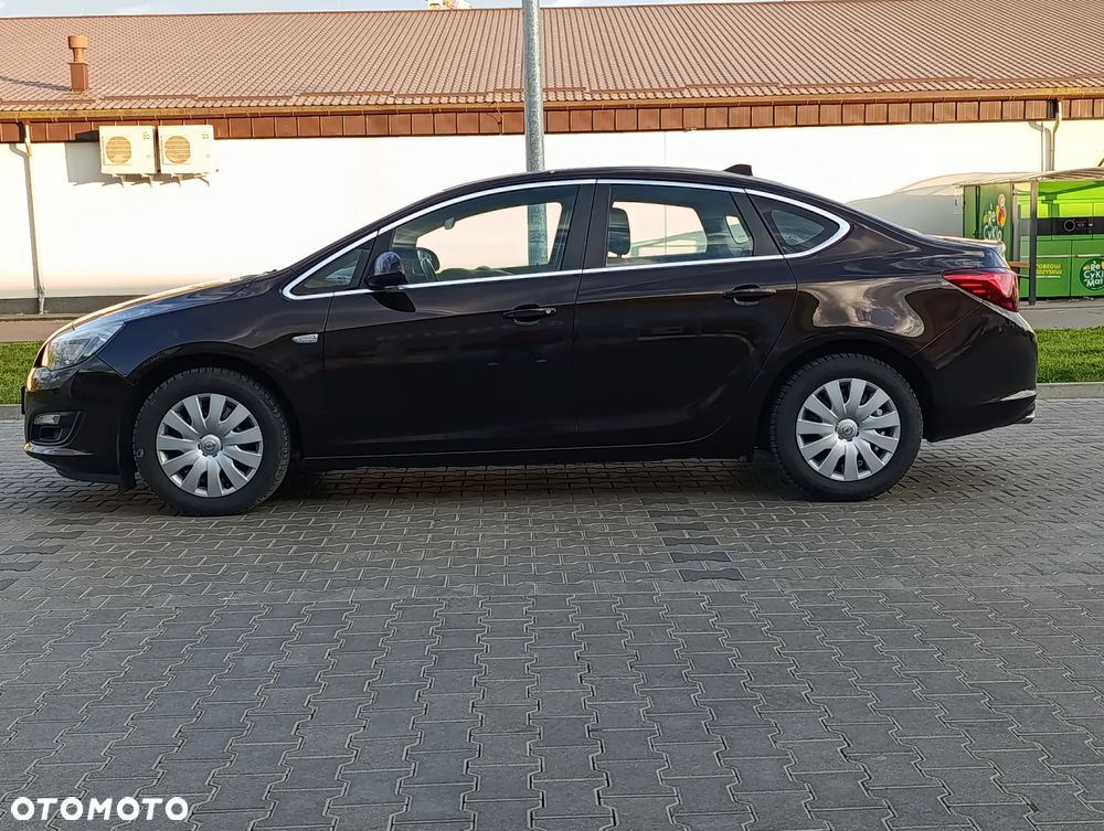 Opel Astra 1.4 T EU6 - 10