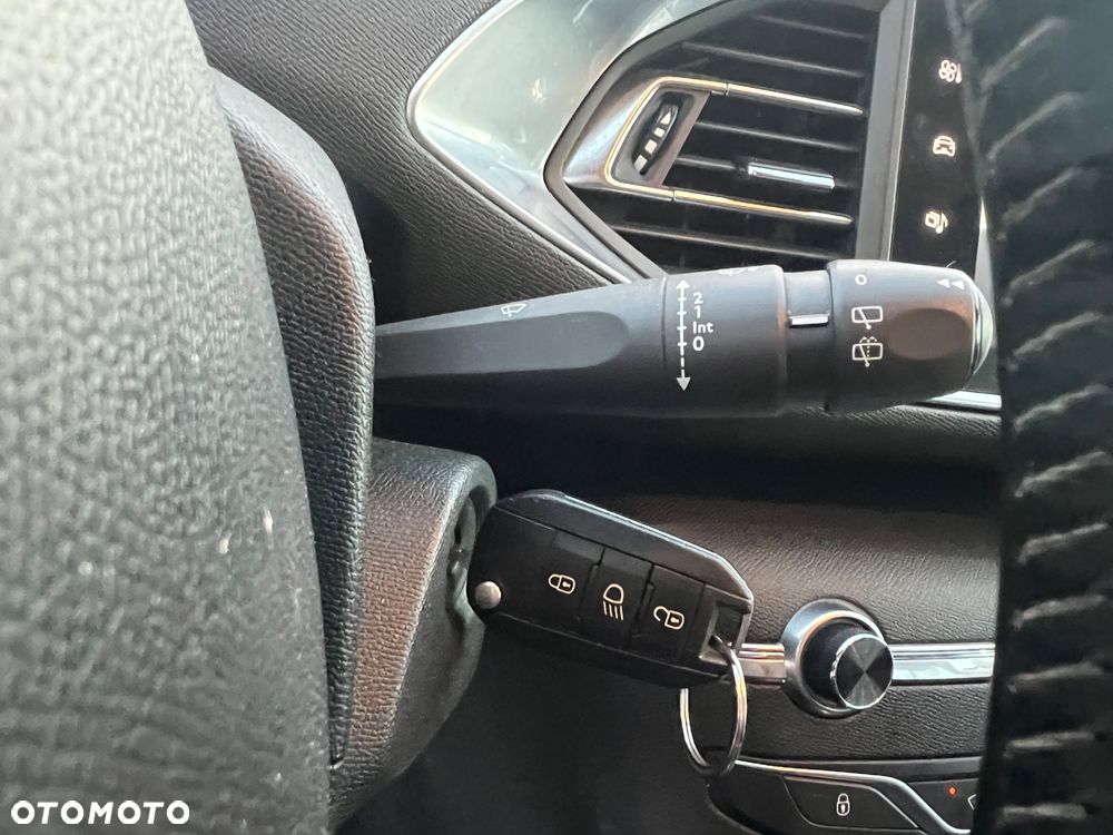 Peugeot 308 1.6 HDi Active - 21