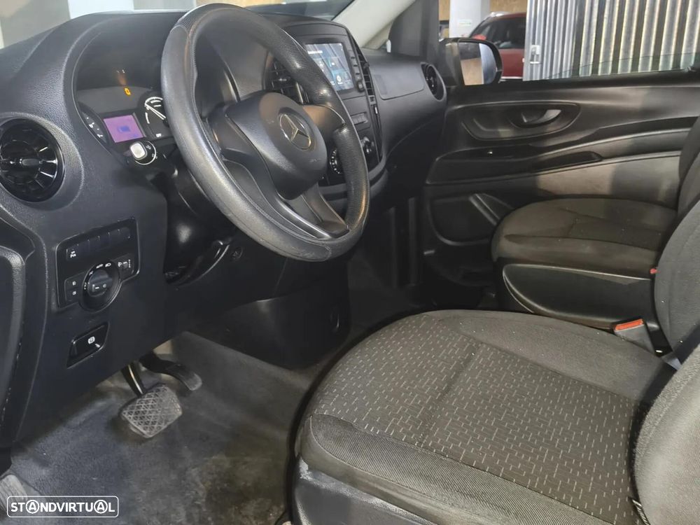 Mercedes-Benz eVito Tourer Extra-Longa PRO - 19