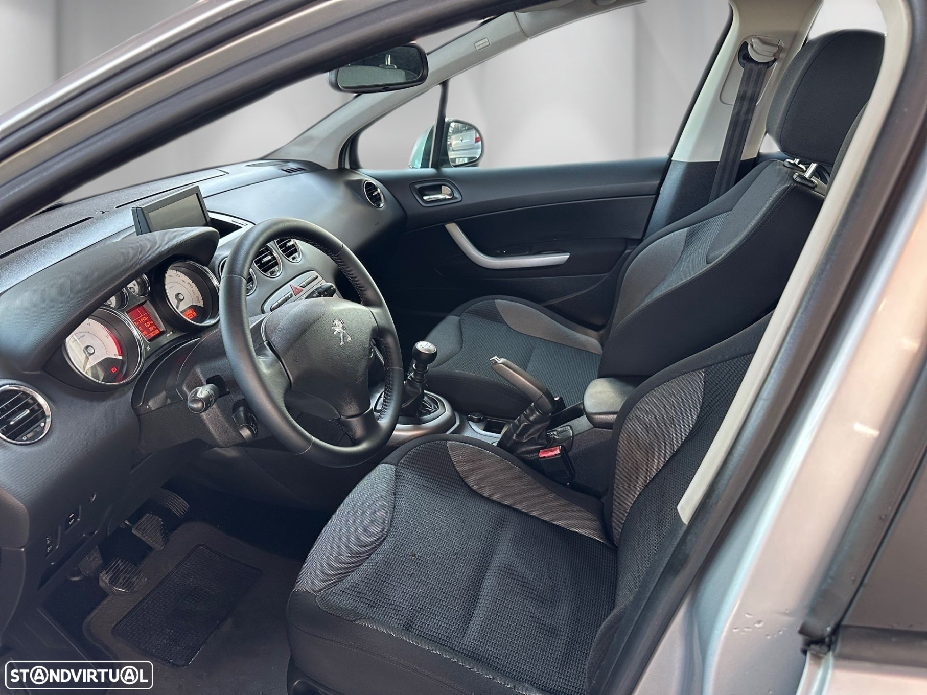 Peugeot 308 1.6 HDi Executive CVM6 - 5
