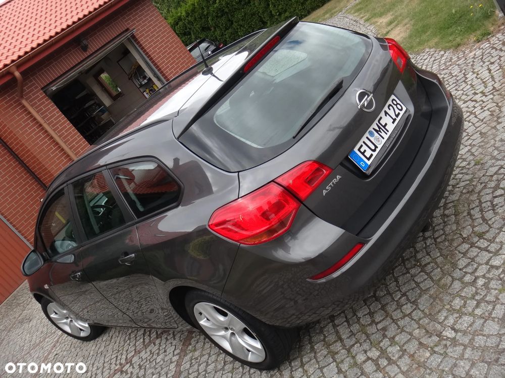 Opel Astra 1.6 Innovation - 5