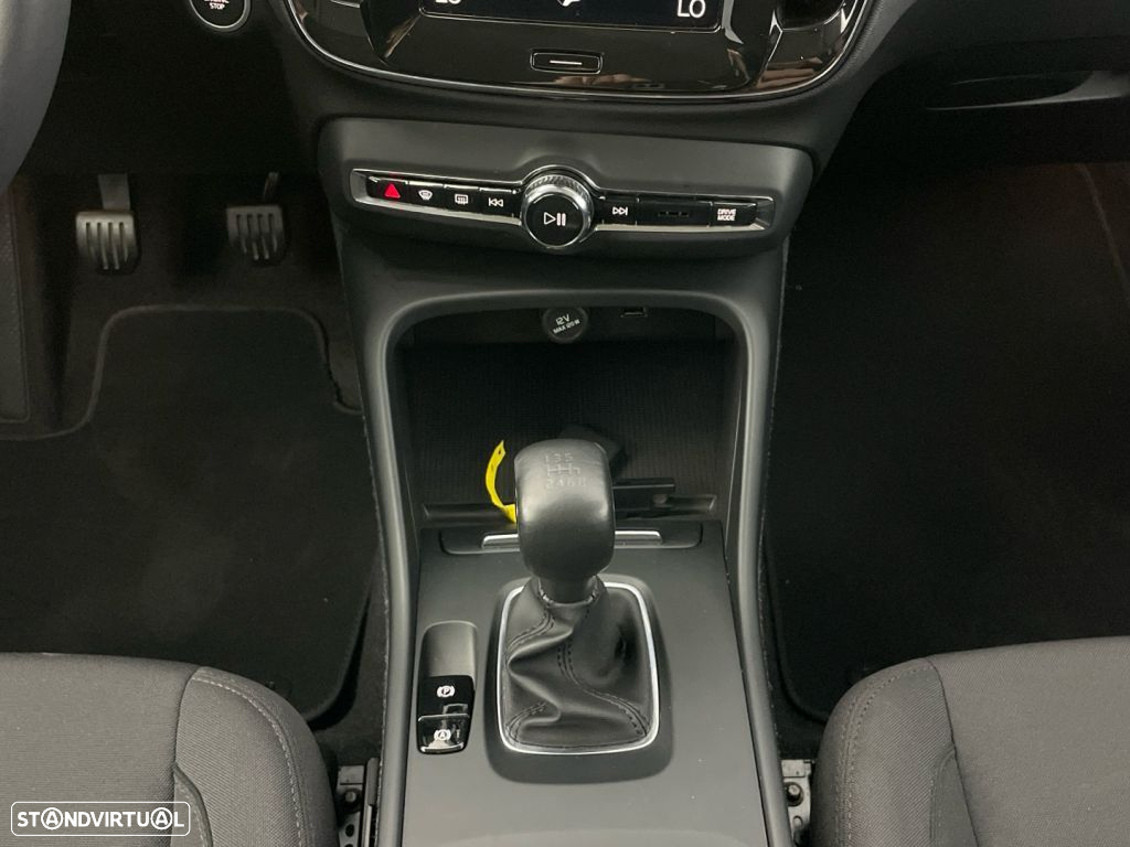 Volvo XC 40 1.5 T2 Inscription - 16