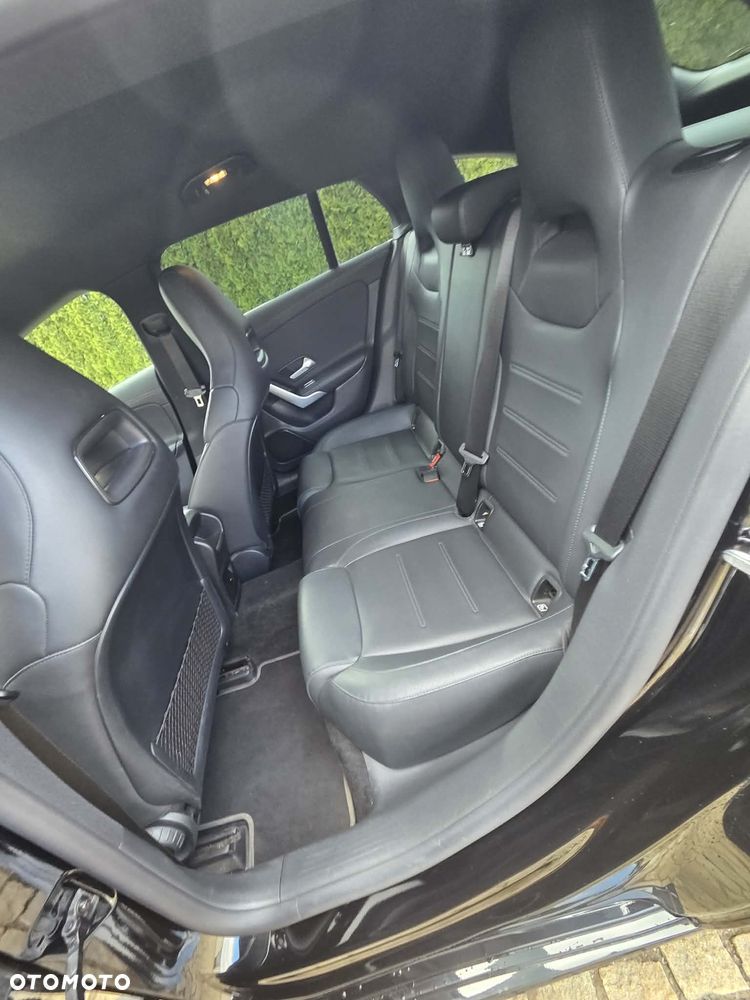 Mercedes-Benz CLA 200 d 8G-DCT AMG Line - 10