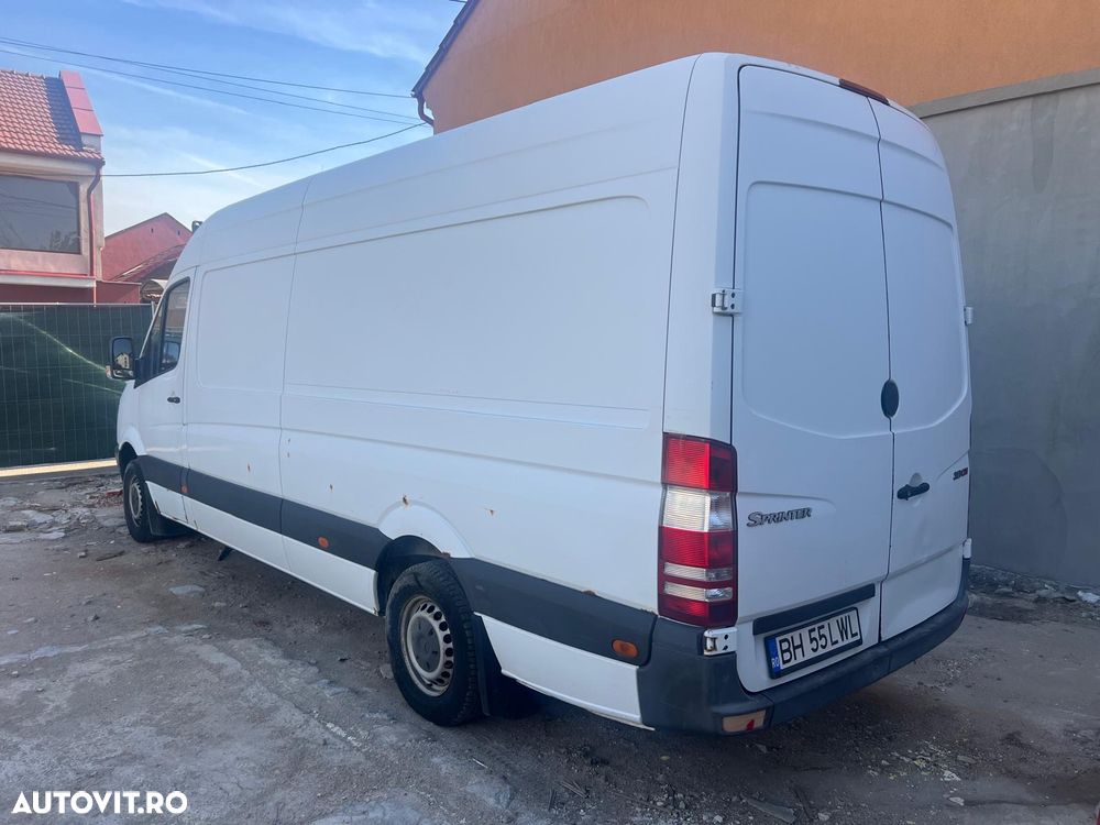 Mercedes-Benz Sprinter - 3