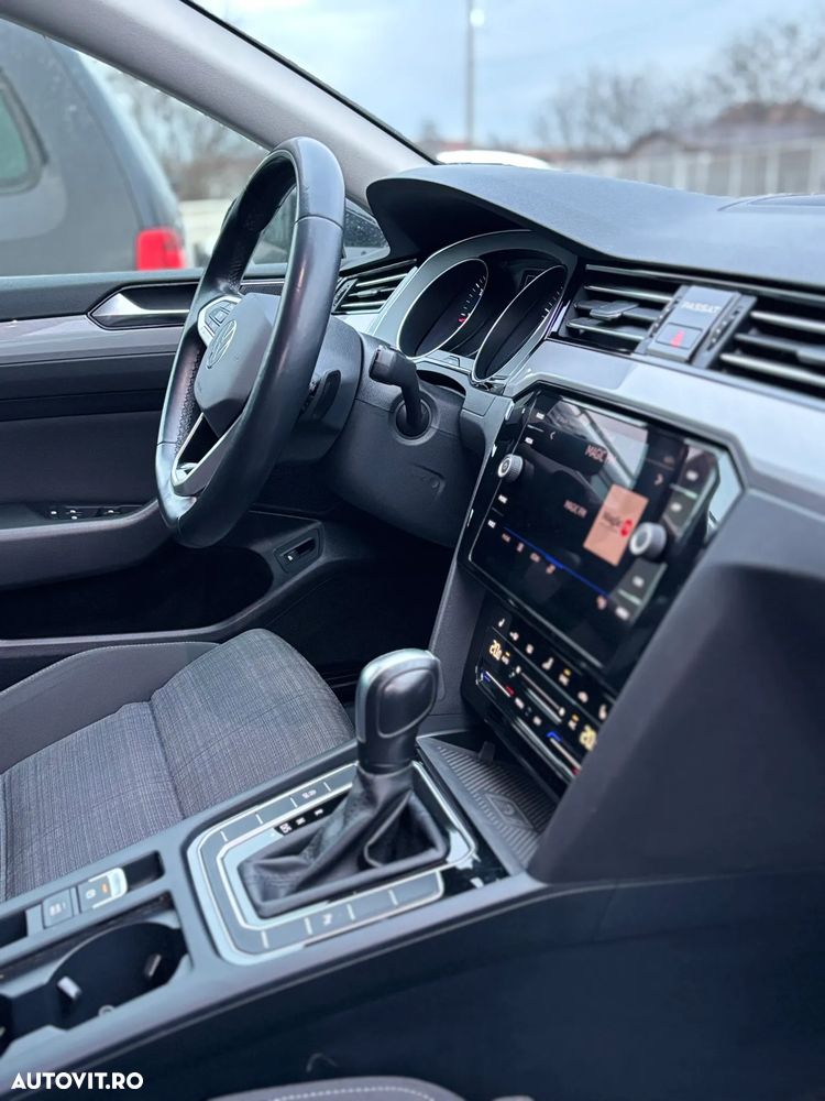 Volkswagen Passat 2.0 TDI SCR DSG Business - 10