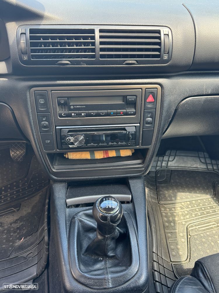VW Passat Variant 1.9 TDi Highline - 2
