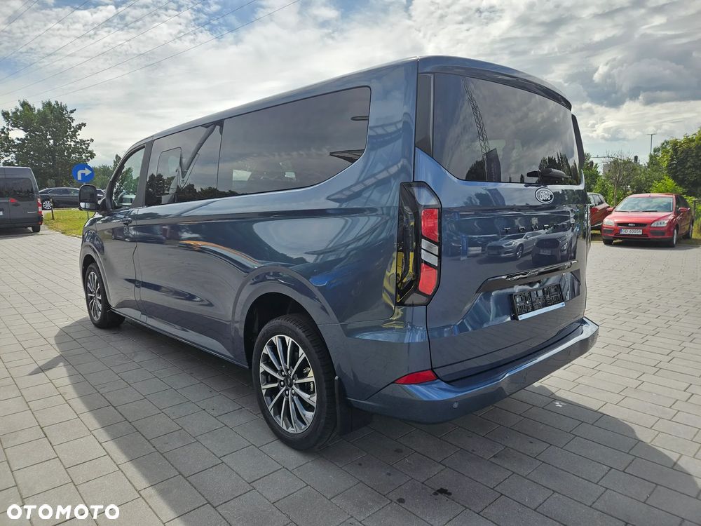 Ford Tourneo Custom - 7