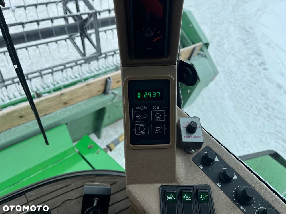 John Deere 2066 HillMaster - 21