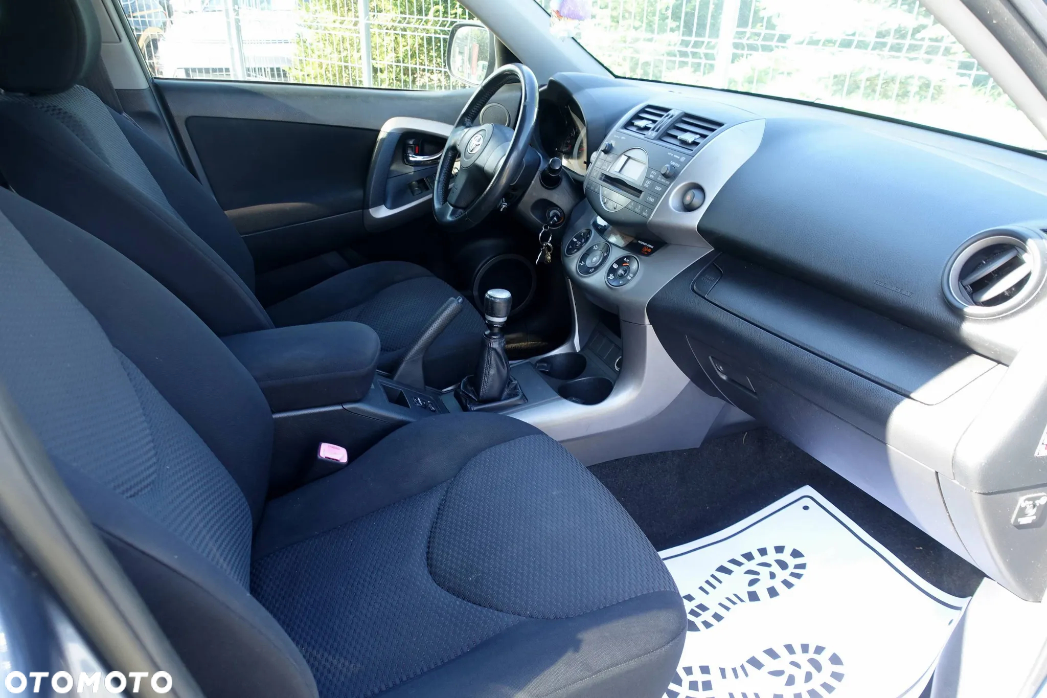 Toyota RAV4 2.2 D-4D 4x4 - 11