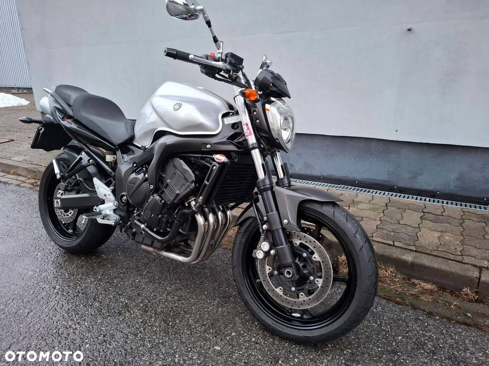 Yamaha FZ6 - 2