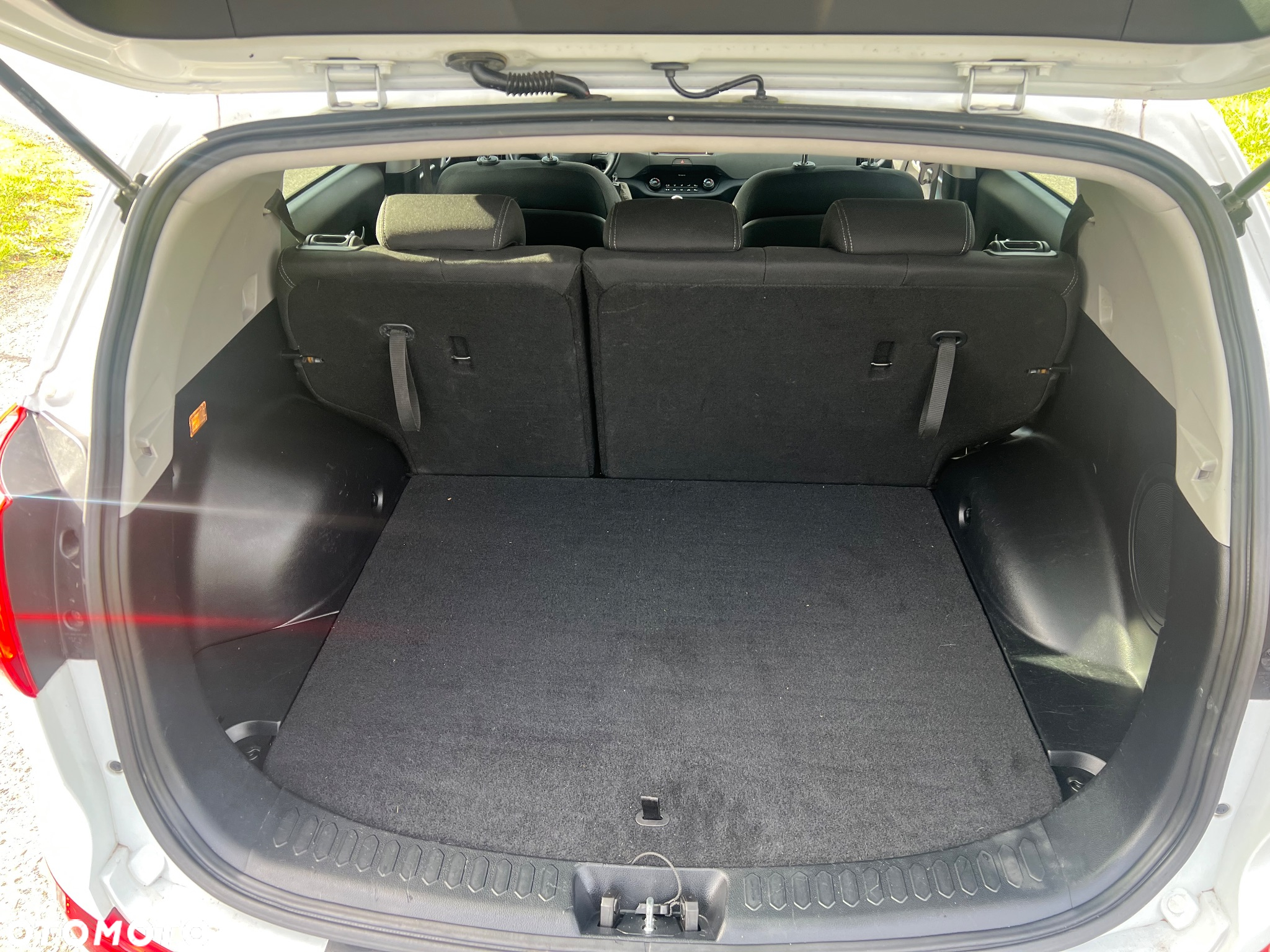 Kia Sportage 1.7 CRDI 2WD Dream-Team Edition - 17