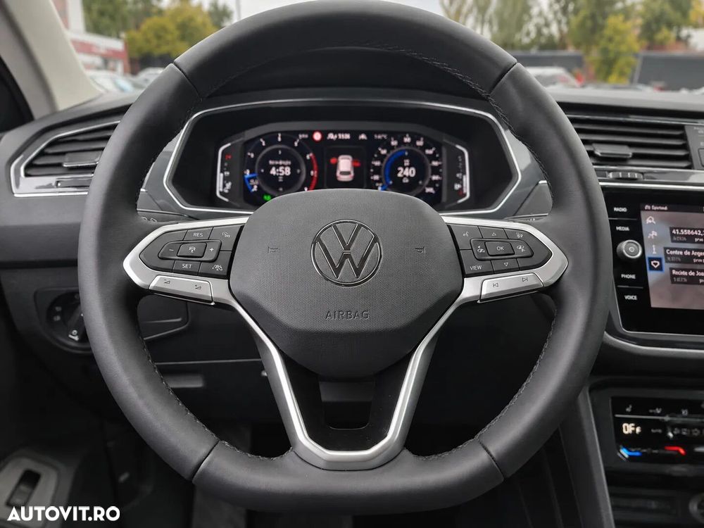 Volkswagen Tiguan - 14