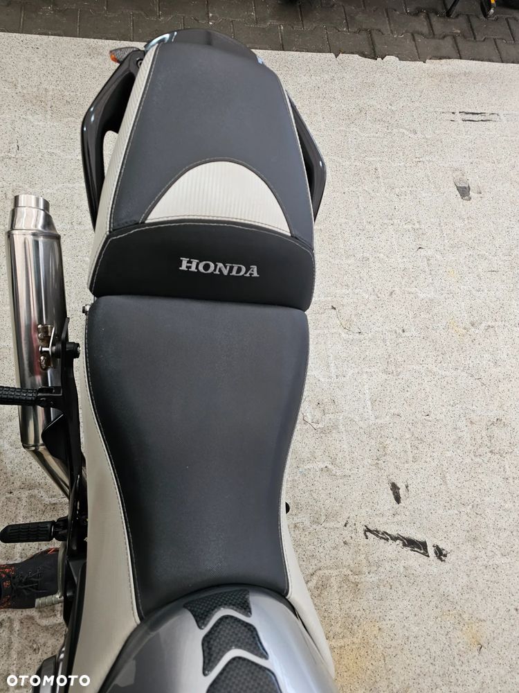 Honda CBF - 28