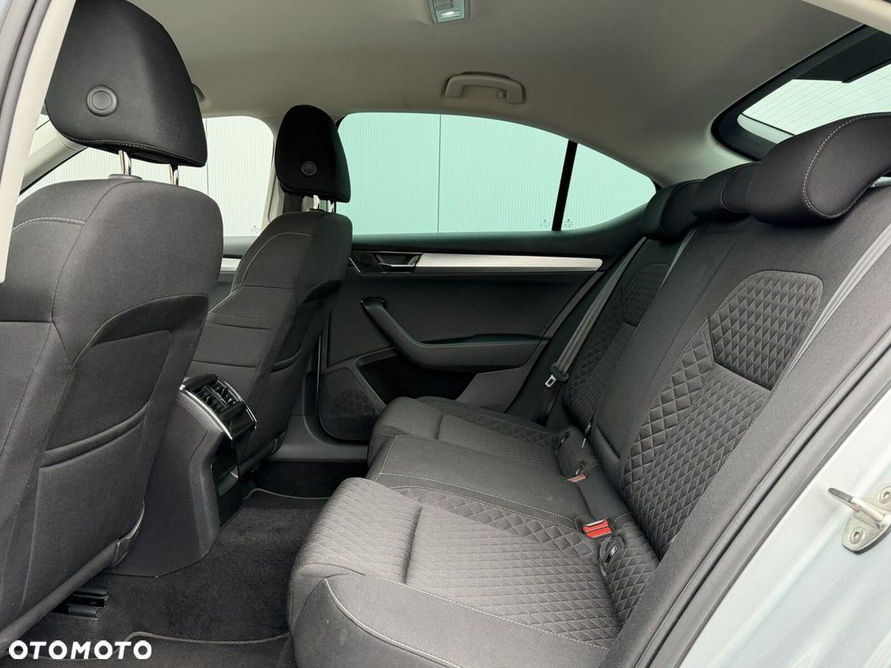 Skoda Superb 2.0 TDI SCR Ambition - 20