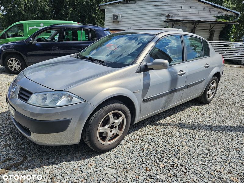 Renault Megane 1.6 16V Alize - 9