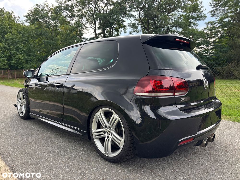 Volkswagen Golf 2.0 R - 12