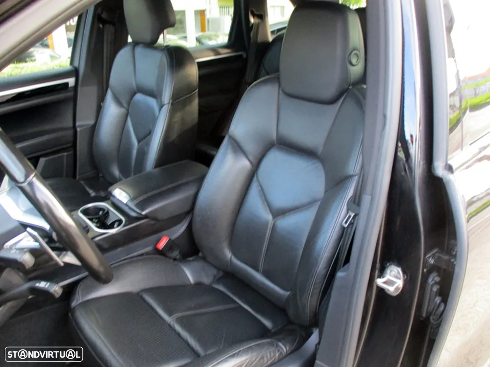 Porsche Cayenne S - 9